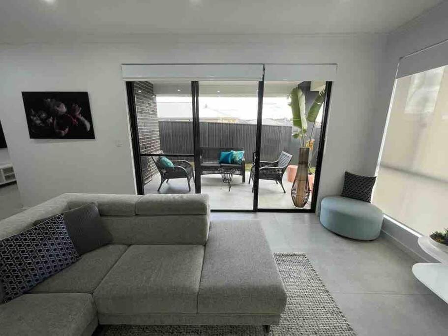 Neat 4 Bedroom In Catherine Fields Narellan Esterno foto