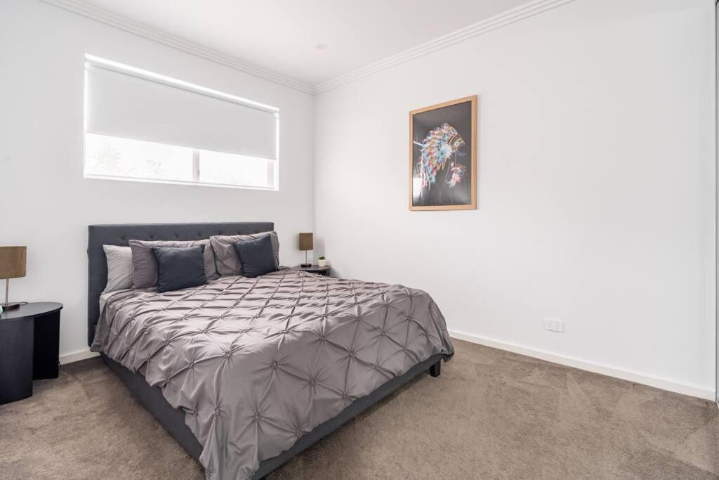 Neat 4 Bedroom In Catherine Fields Narellan Esterno foto