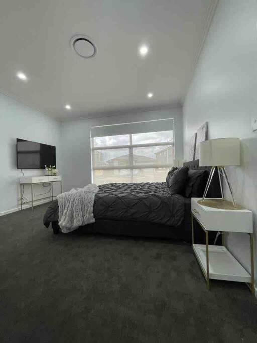 Neat 4 Bedroom In Catherine Fields Narellan Esterno foto